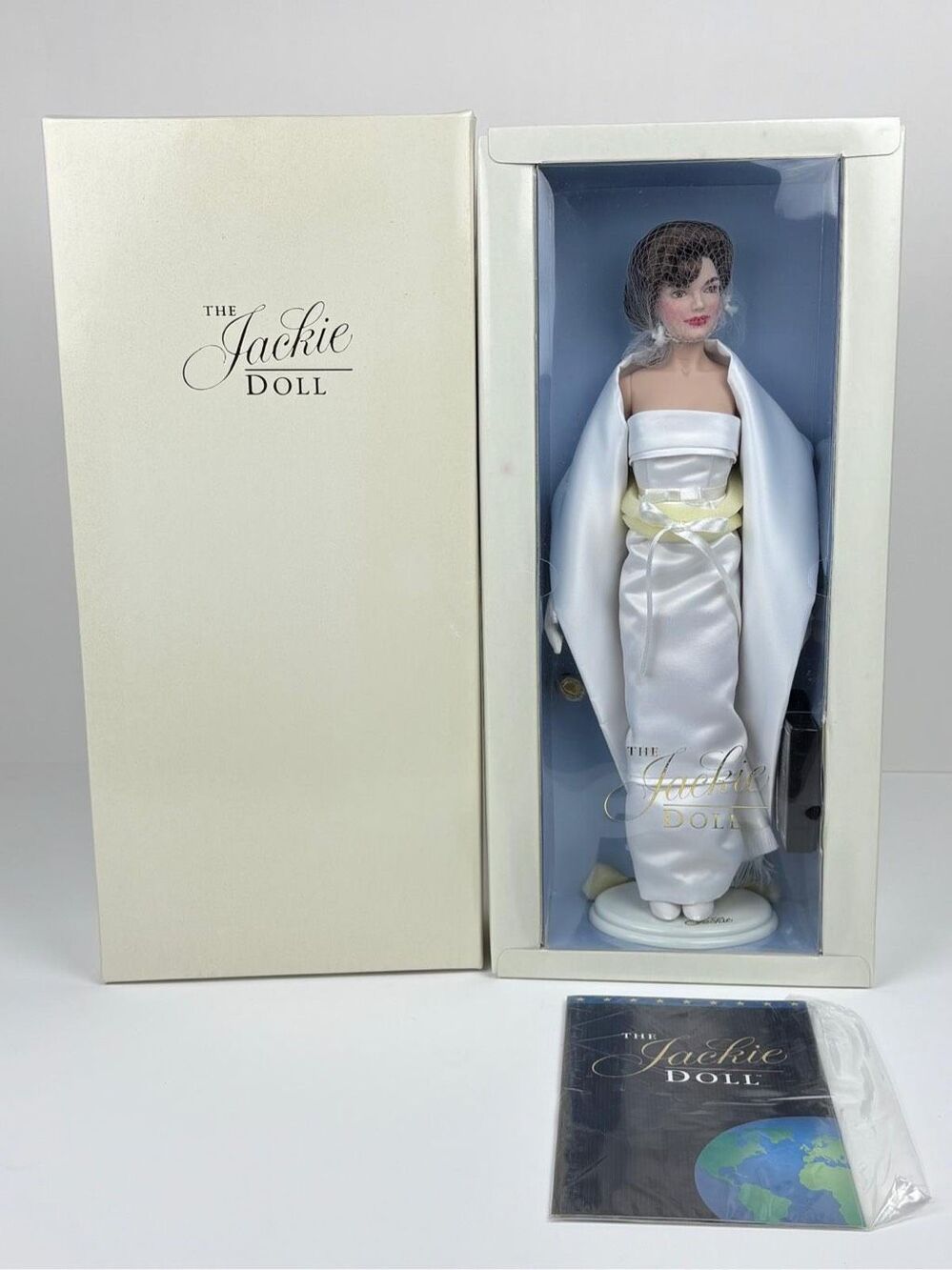 Franklin Mint Limited Edition The Jackie Kennedy Doll 15" NRFB White Satin Gown